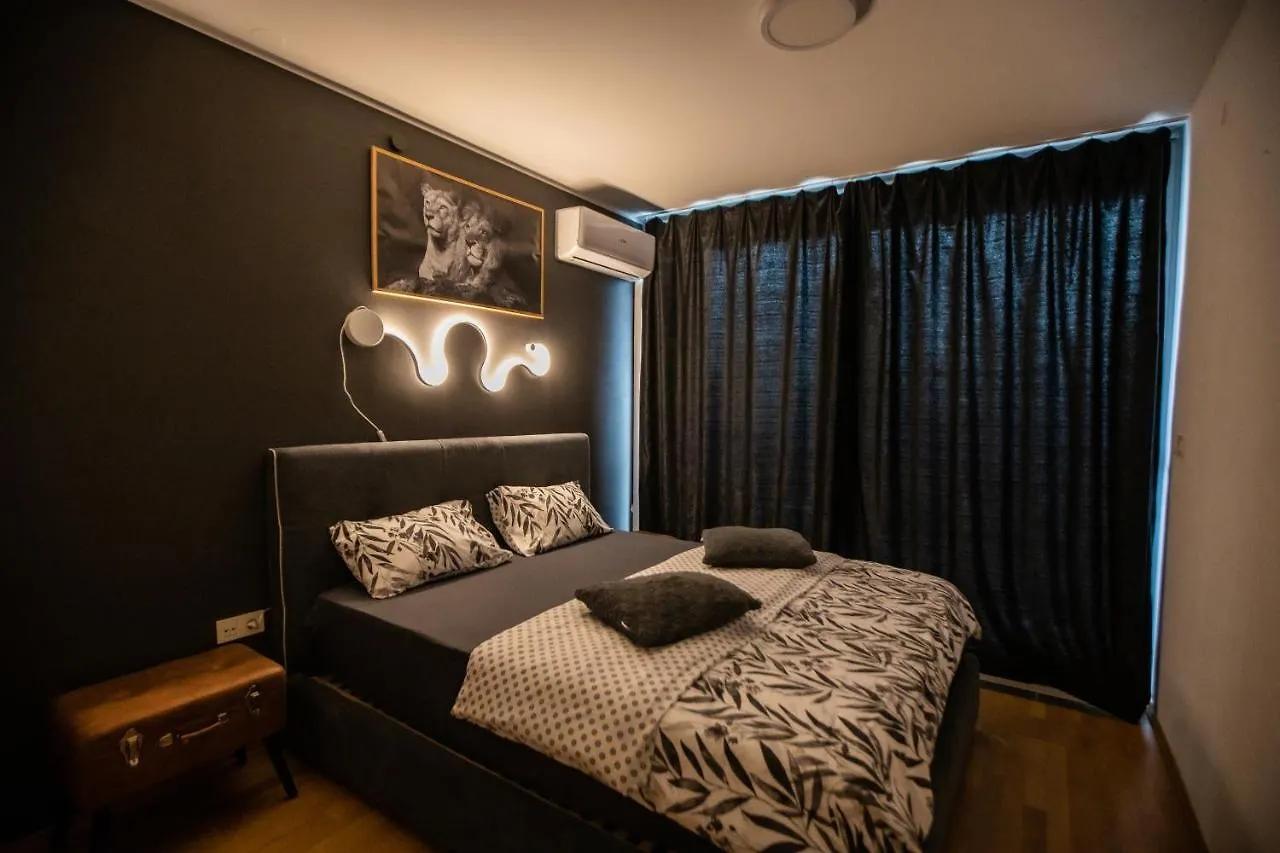 Hermes Apartment & 2 Free Garage Secured Parkings  Ljubljana