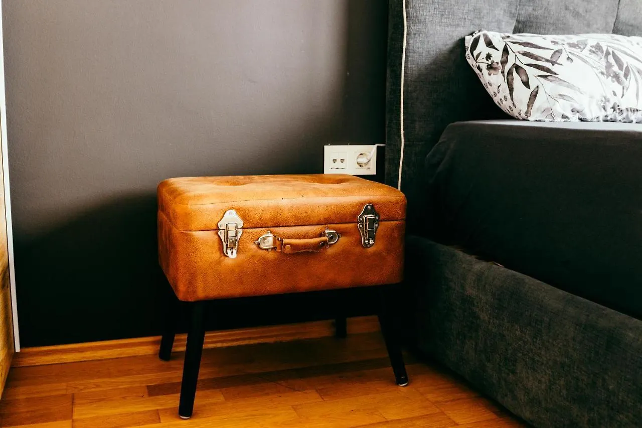 Hermes Apartment & 2 Free Garage Secured Parkings Slovenia