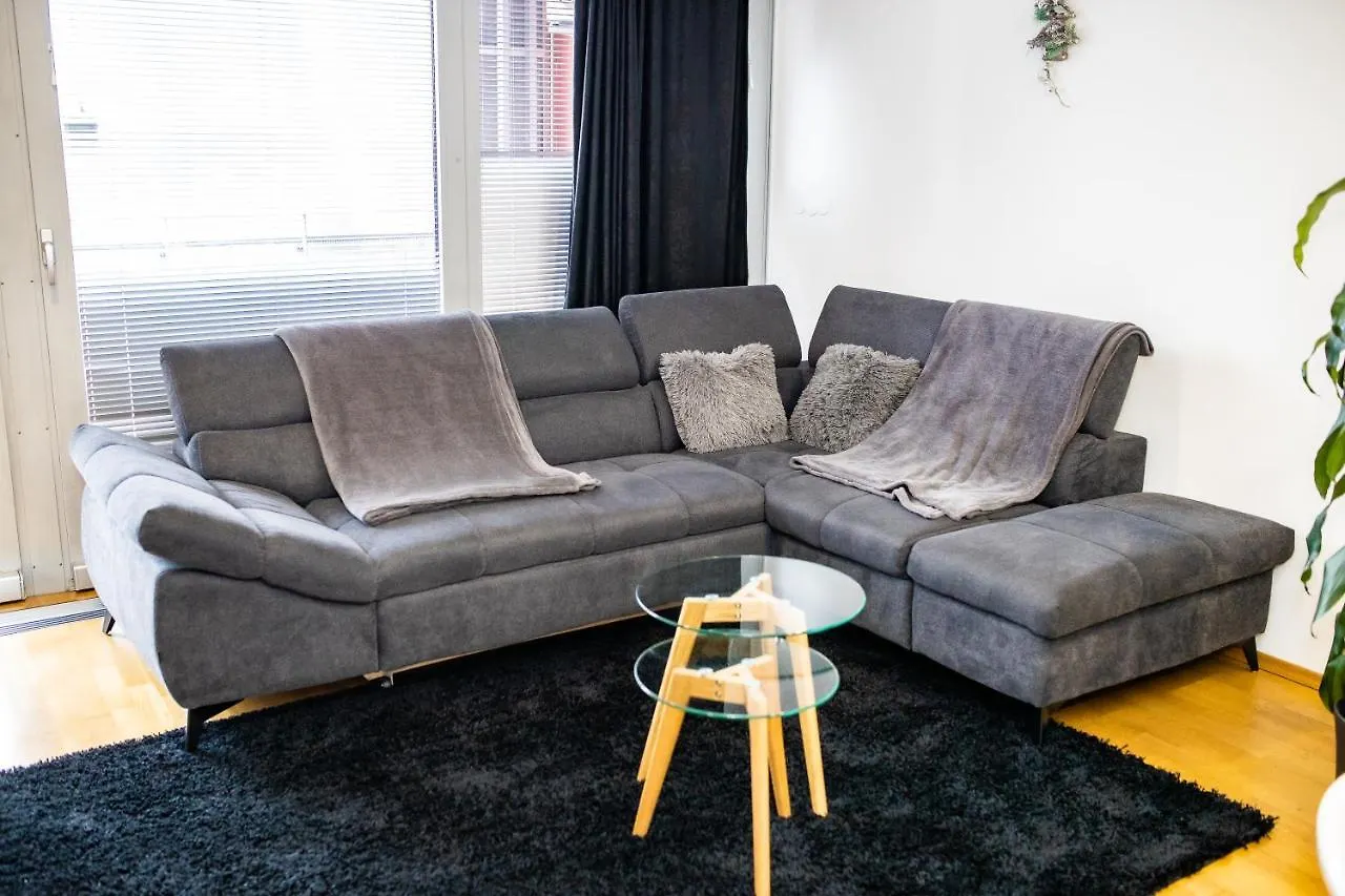 Hermes Apartment & 2 Free Garage Secured Parkings Ljubljana